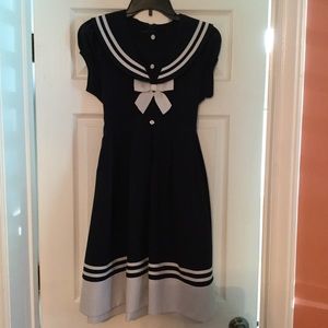 Girl navy /white sailor dress